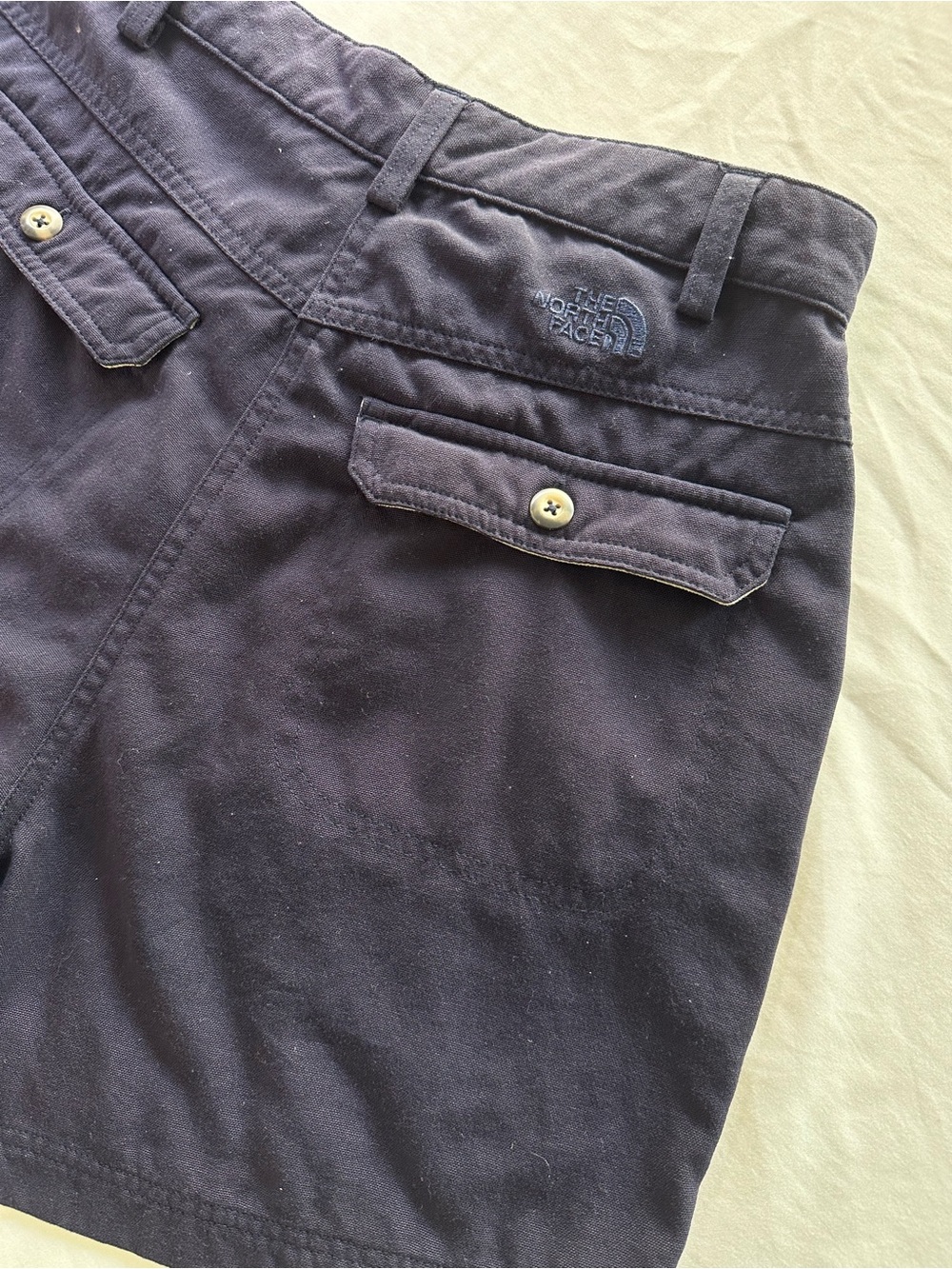 The North Face High Waisted Navy Cargo Hiking Shorts Gorpcore TNF Utility 10 - Picture 4 of 9